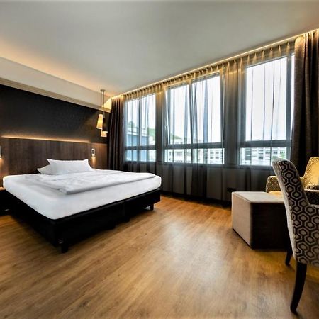 Kronenhotel Штутгарт Экстерьер фото