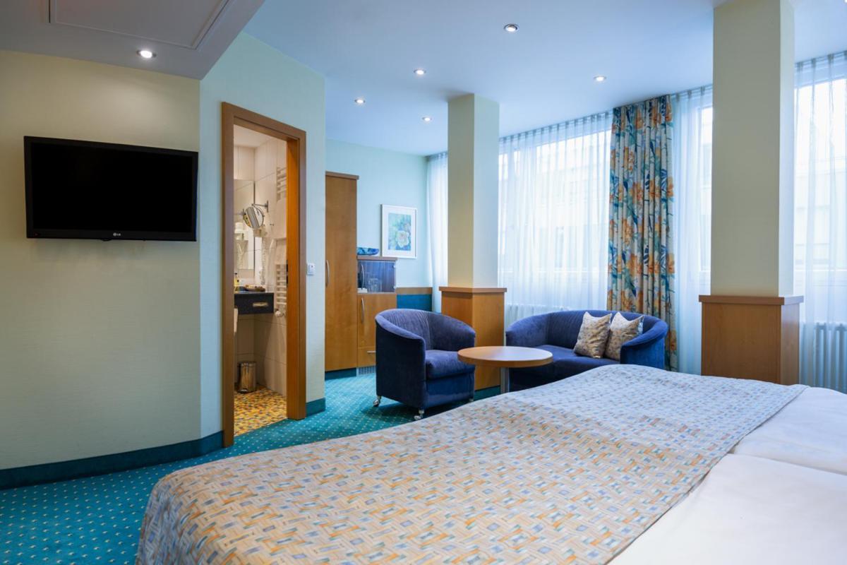Kronenhotel Штутгарт Экстерьер фото