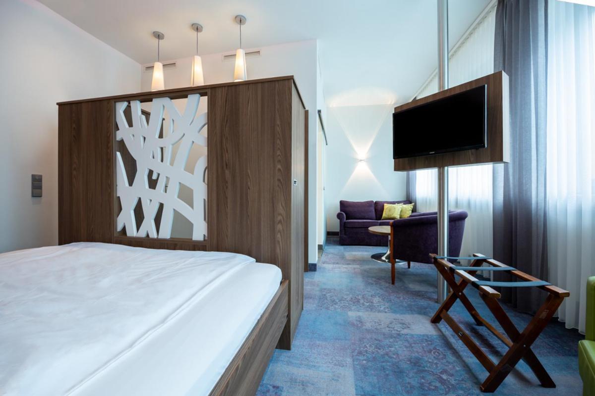 Kronenhotel Штутгарт Экстерьер фото